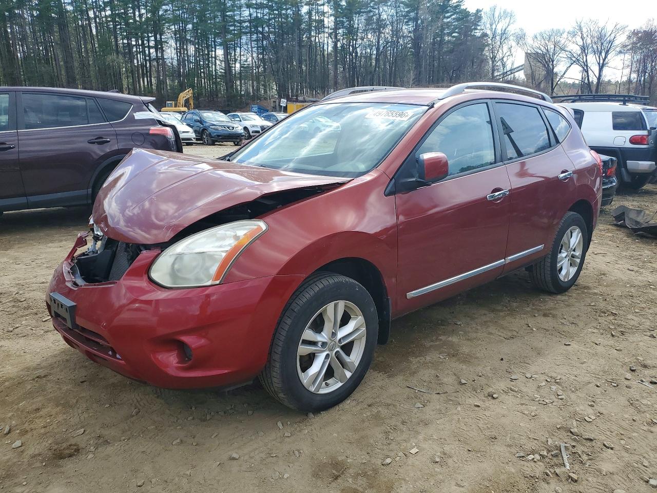 Salvage Nissan Rogue Image