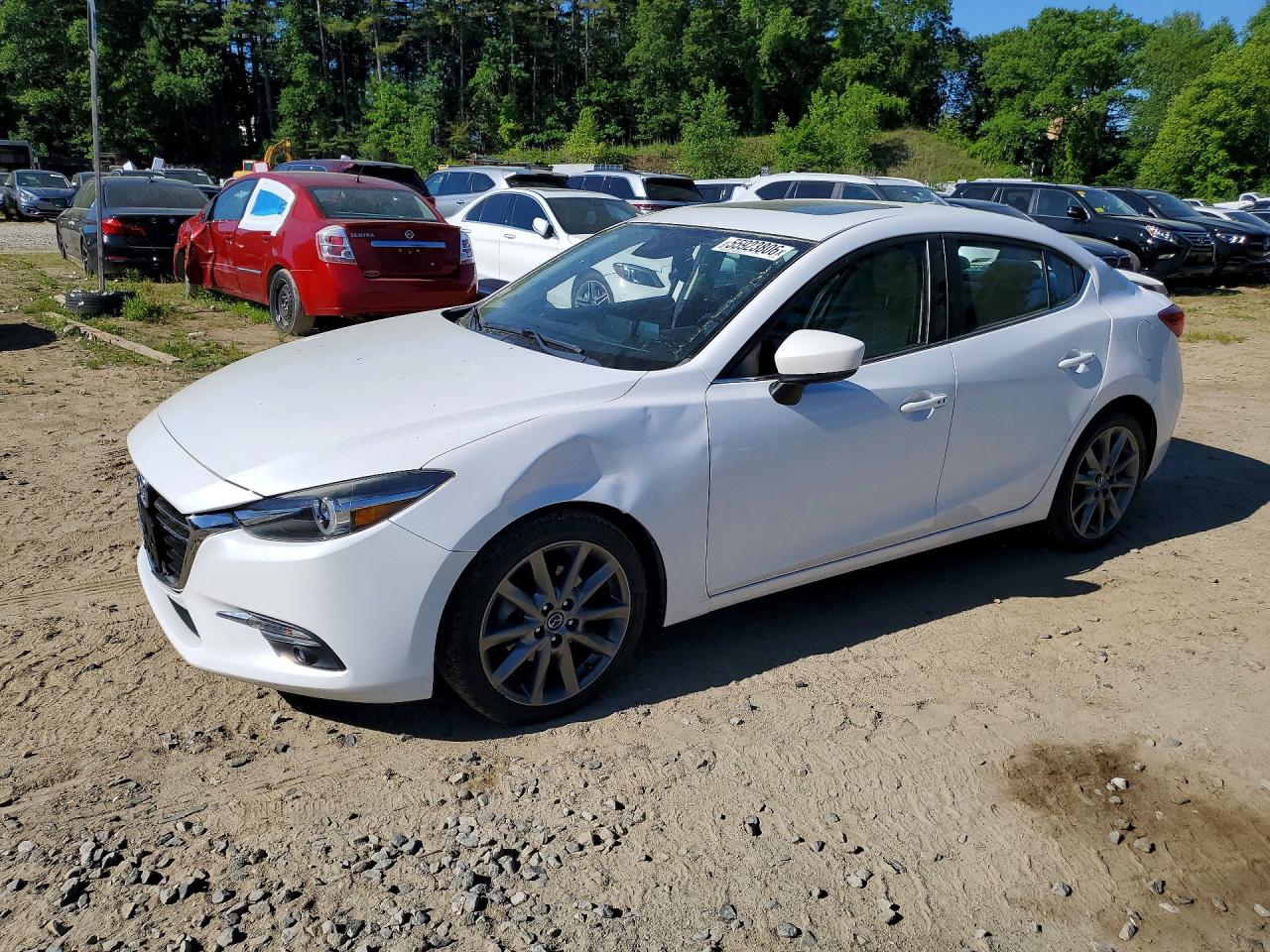 2018 Mazda 3 3MZBN1W3XJM******