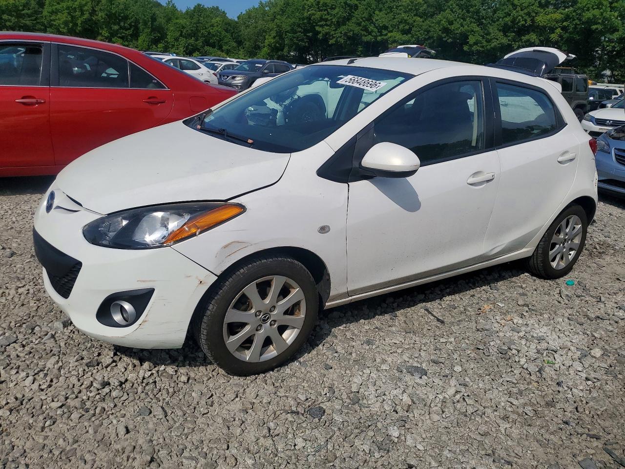 Salvage Mazda 2 Image