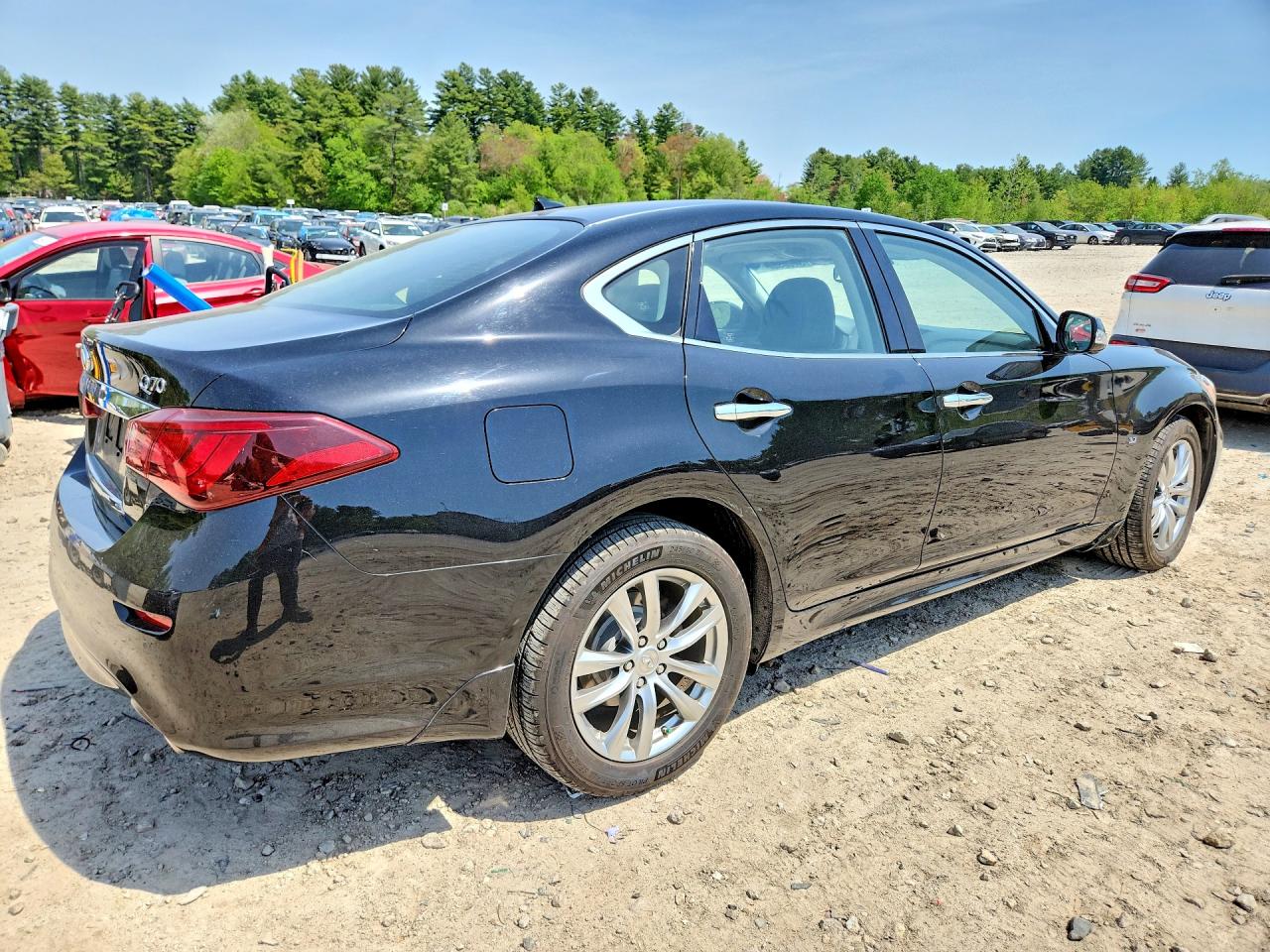 INFINITI Q70 3.7 Luxe