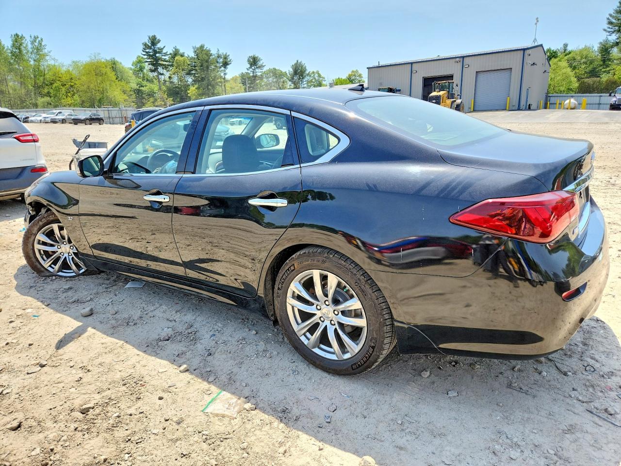INFINITI Q70 3.7 Luxe