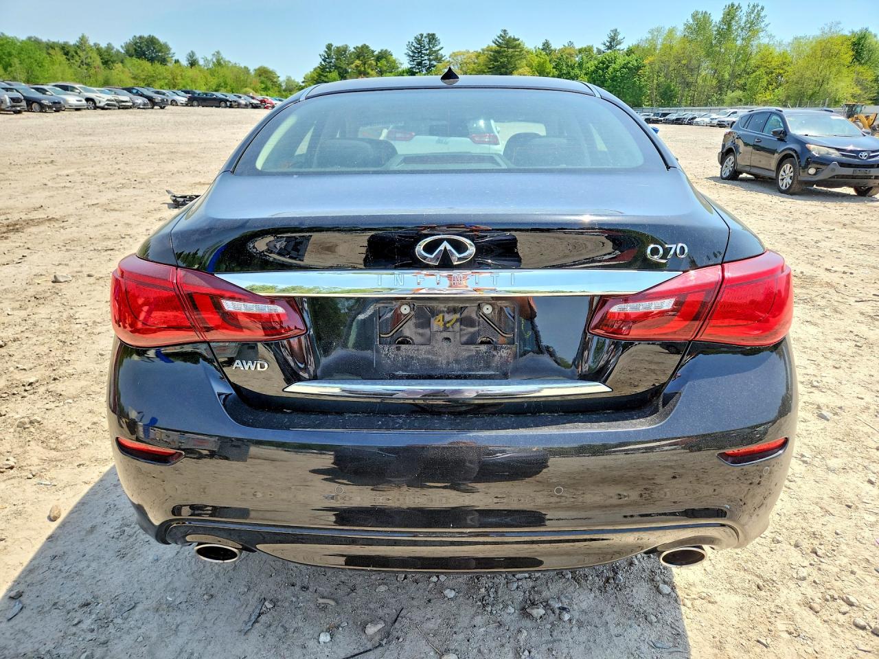 INFINITI Q70 3.7 Luxe