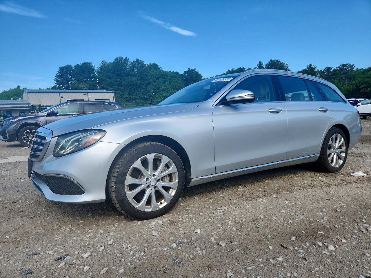 Salvage Mercedes-Benz E-Class Image
