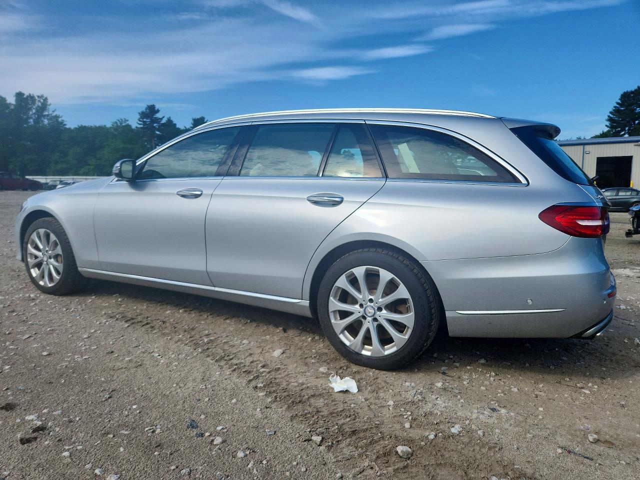 Mercedes-Benz E-Class 400 4matic