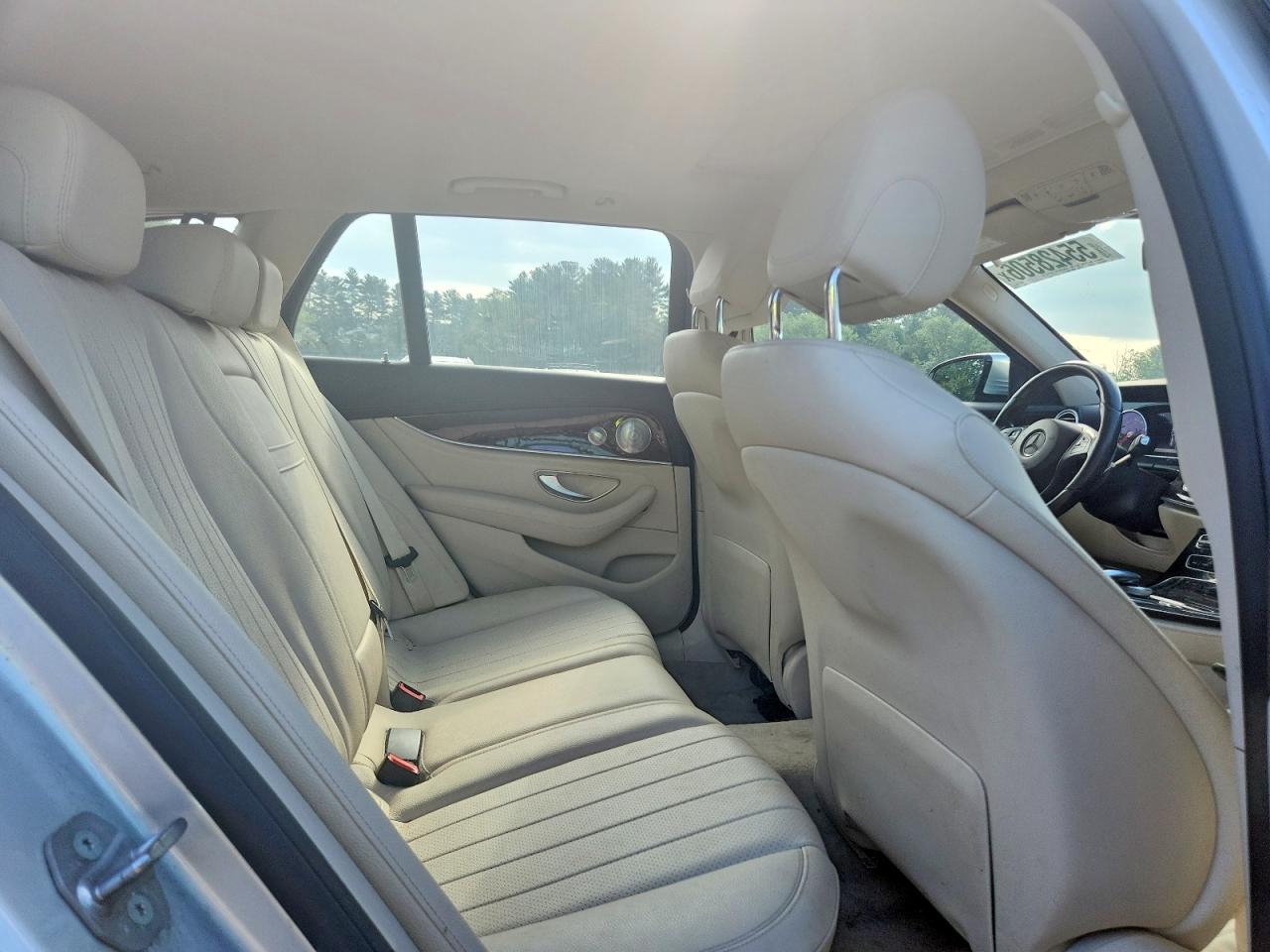 Mercedes-Benz E-Class 400 4matic