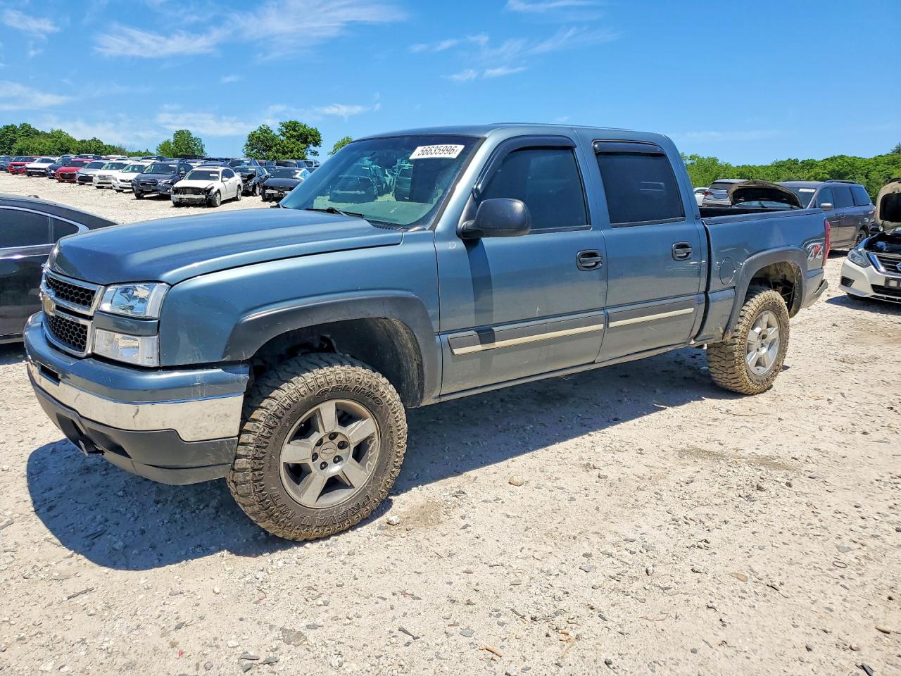 Salvage Chevrolet Silverado Image