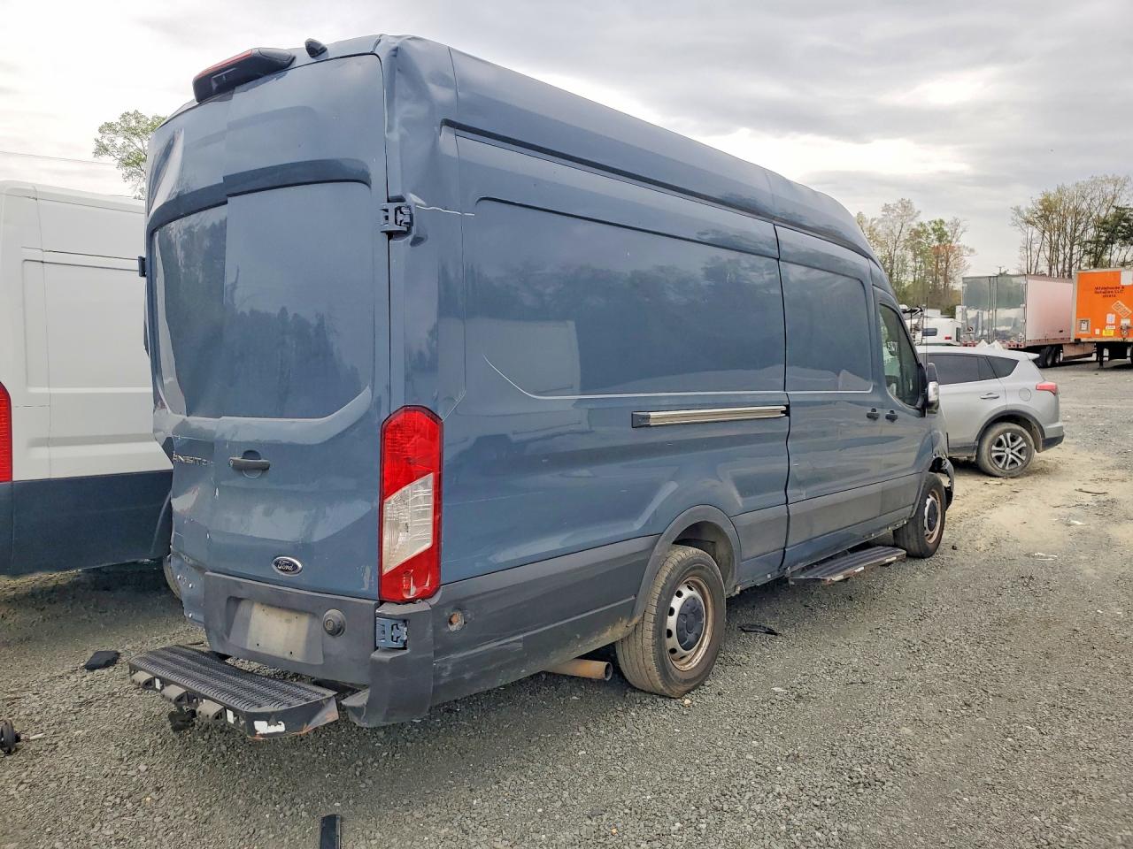 Ford Transit T-250