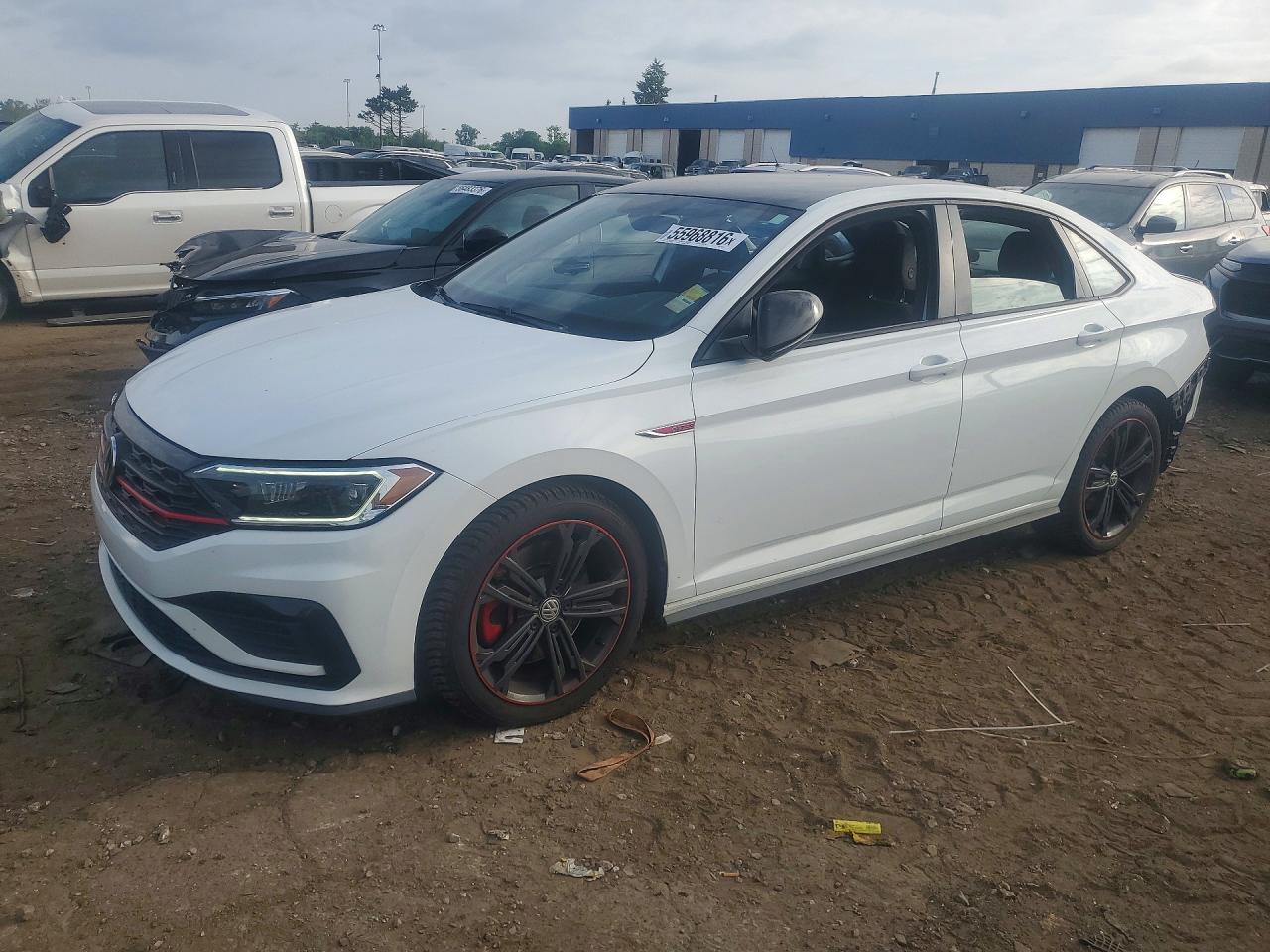 Salvage Volkswagen Jetta Image