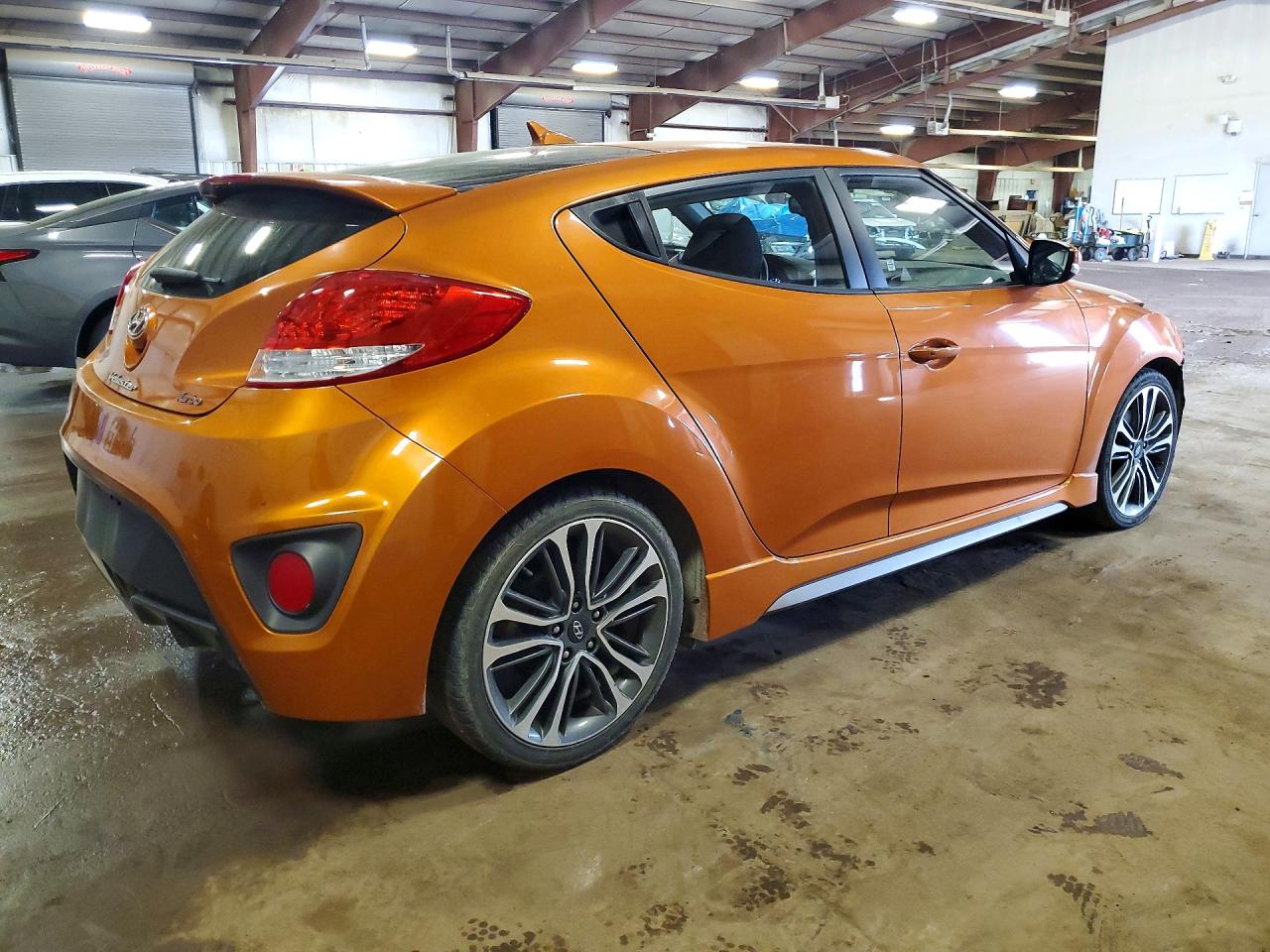 Hyundai VELOSTER Turbo
