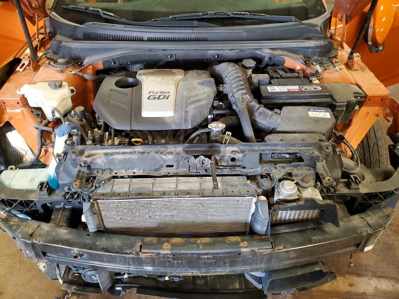 Hyundai VELOSTER Turbo