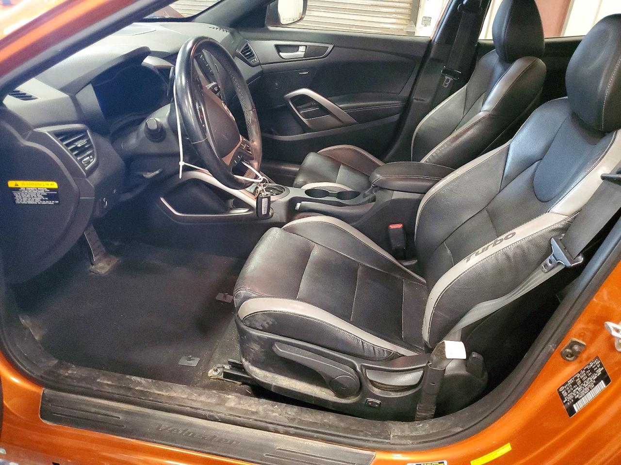 Hyundai VELOSTER Turbo