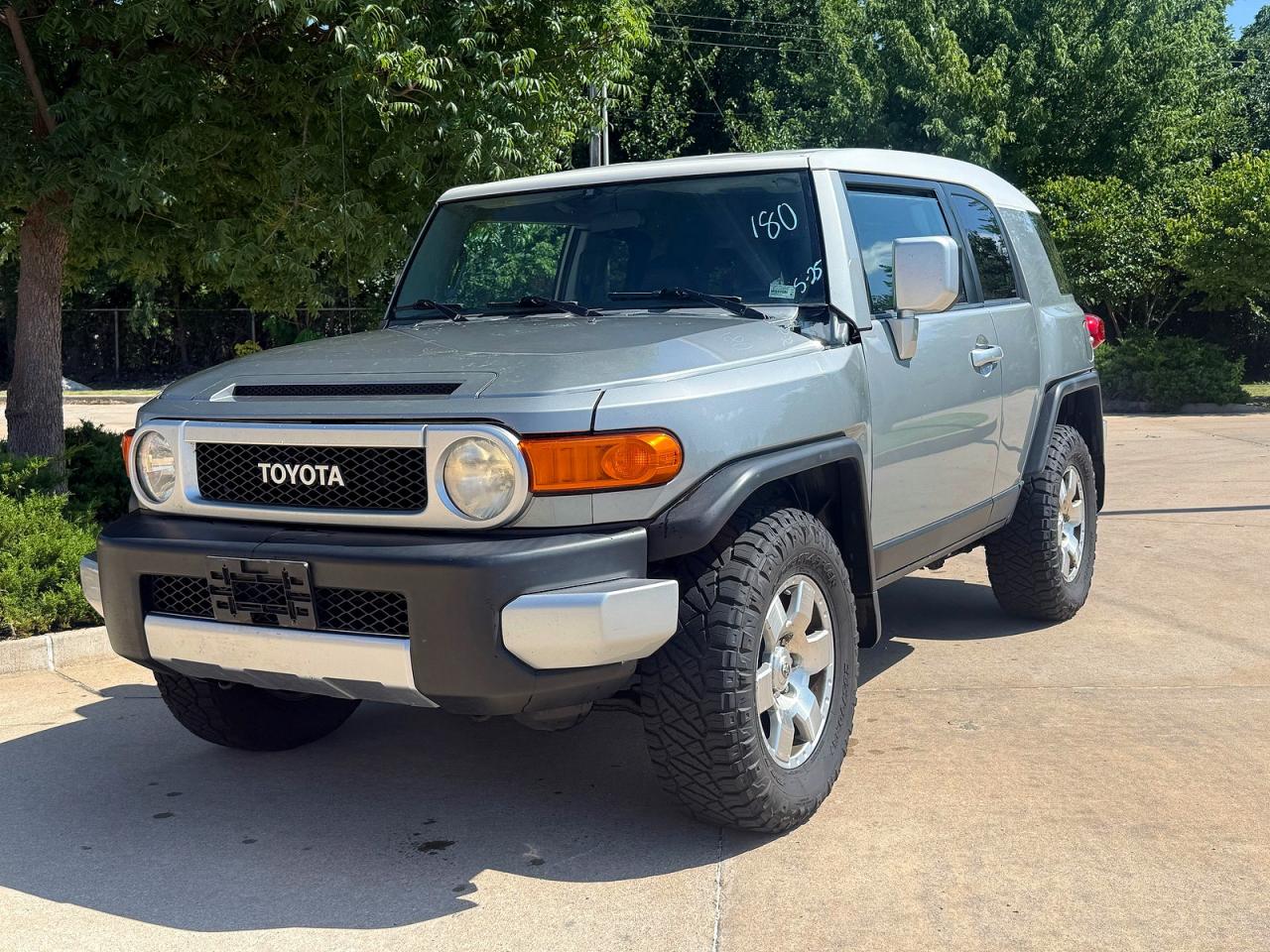 Toyota FJ Cruiser Base