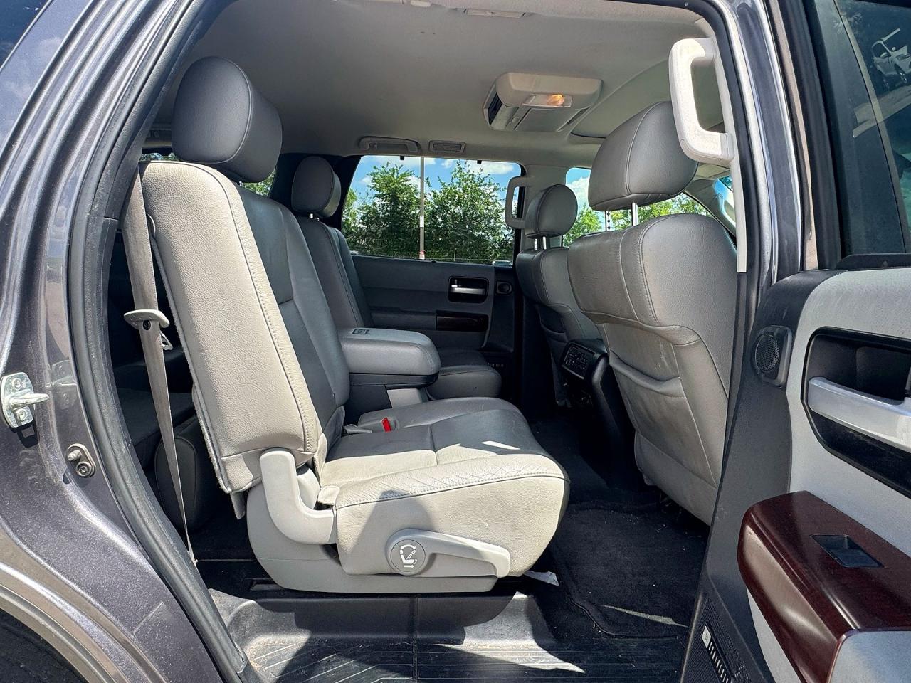 Toyota Sequoia Platinum