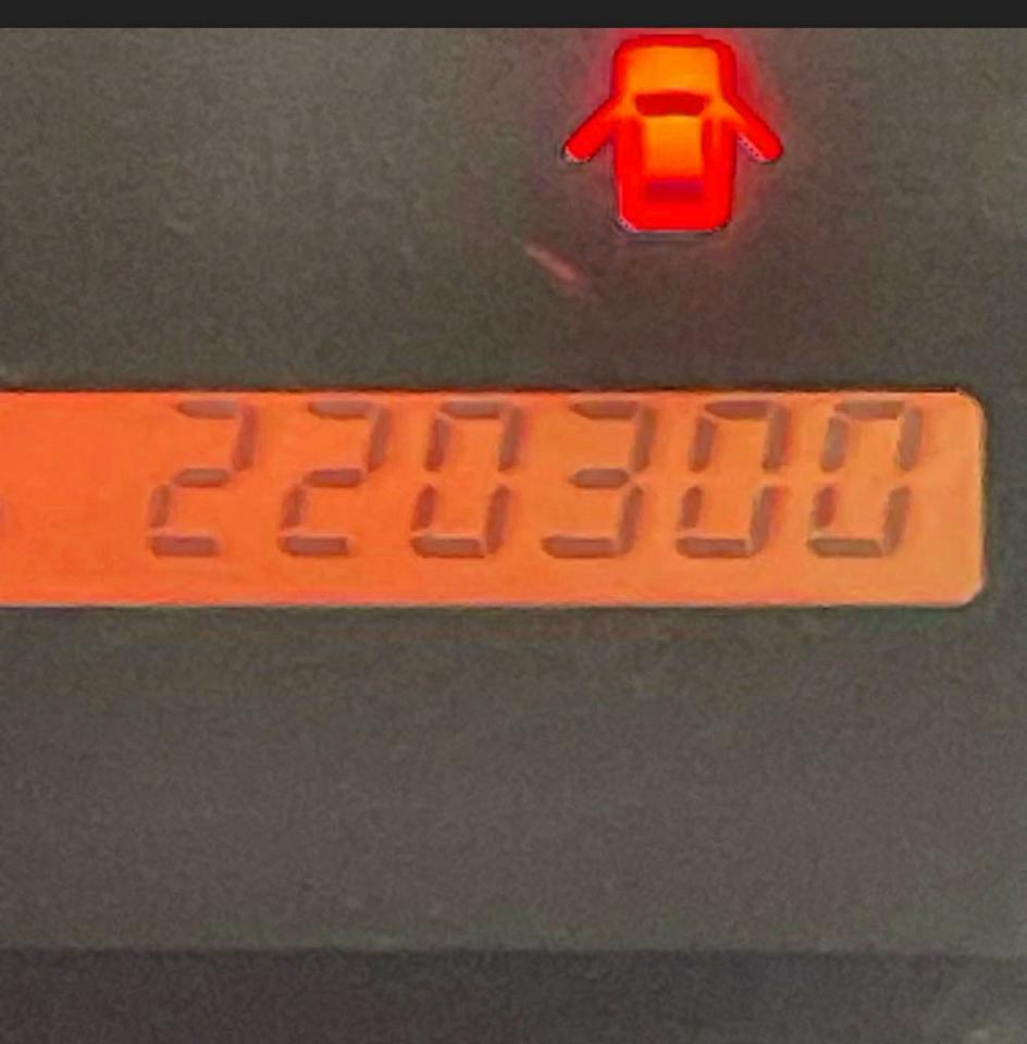 Toyota Tundra Crewmax Sr5