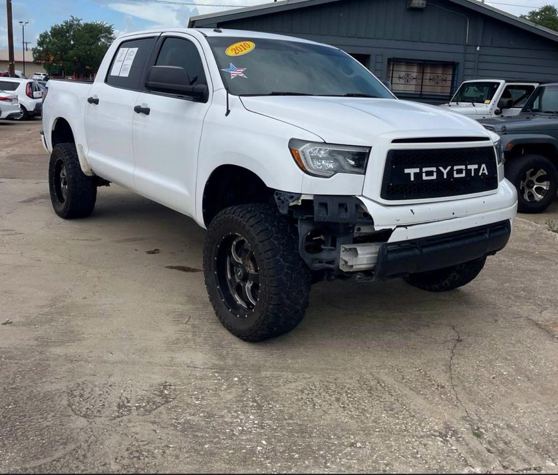 Salvage Toyota Tundra Image