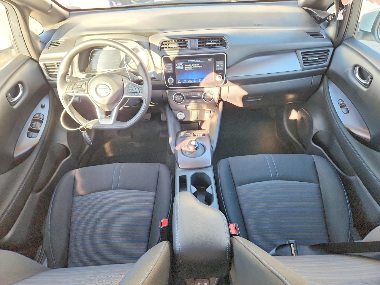 Nissan LEAF S