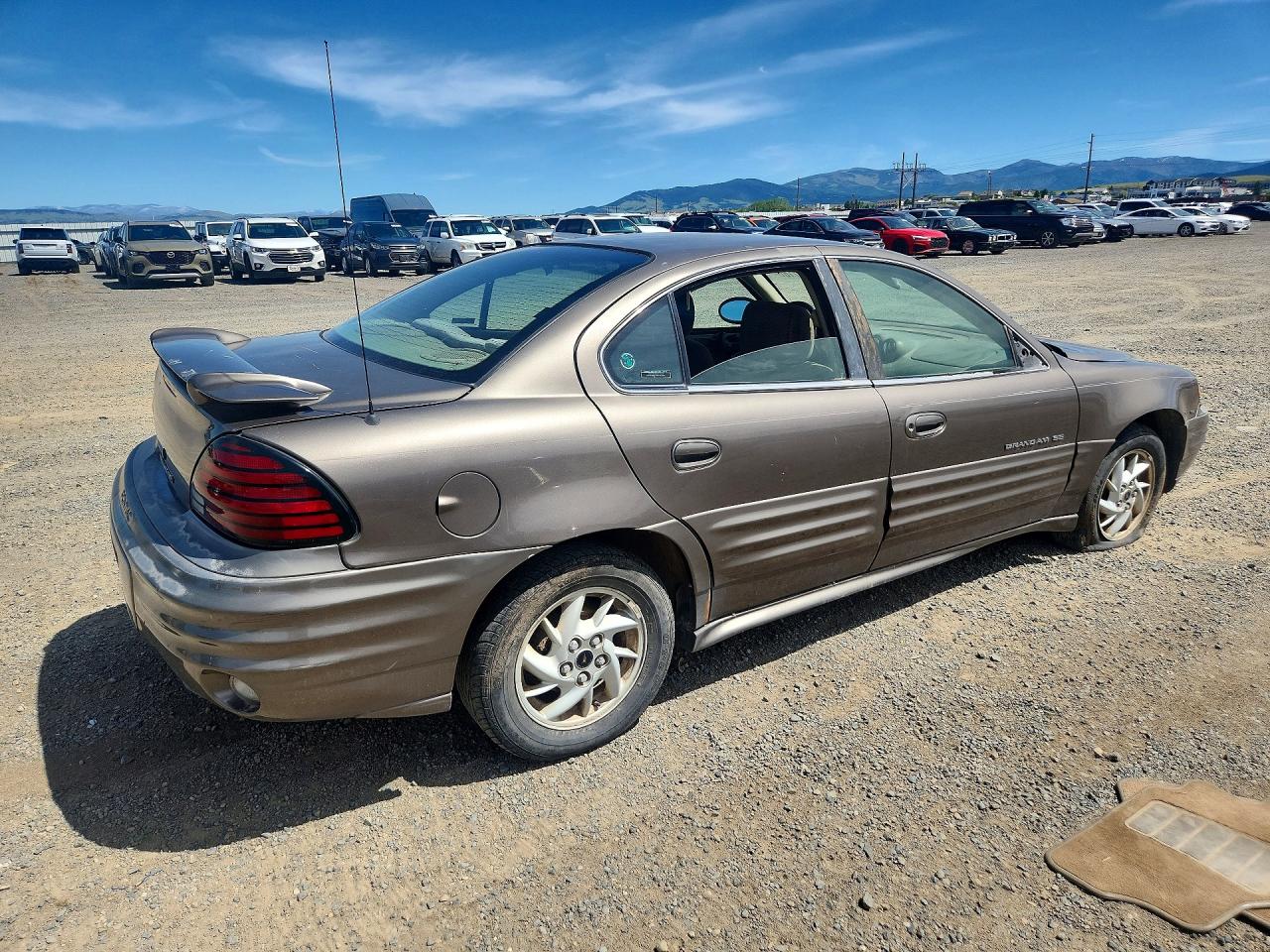 Pontiac Grandam Se1