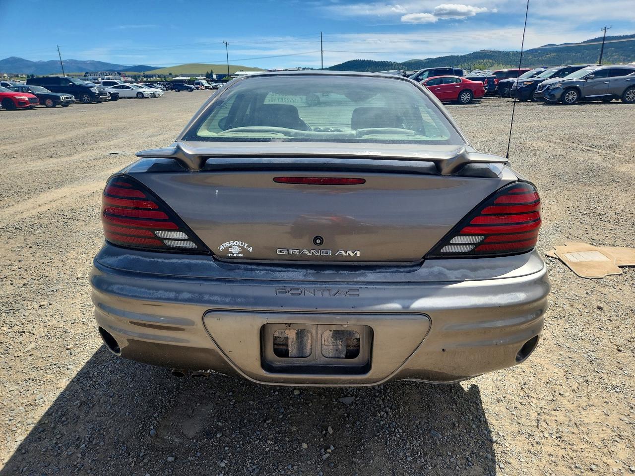Pontiac Grandam Se1