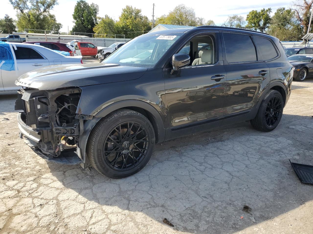 Salvage Kia Telluride Image