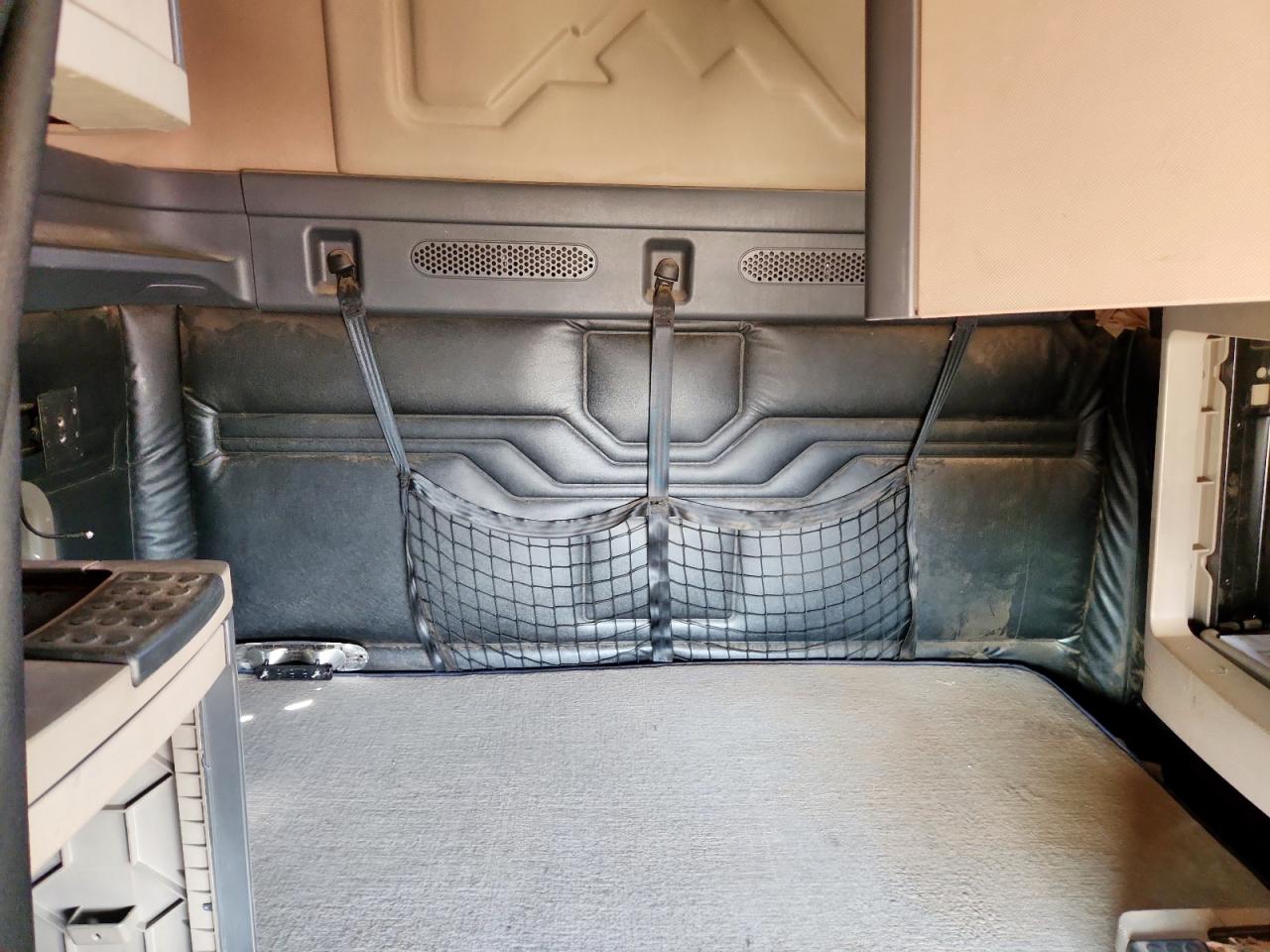 Freightliner Cascadia 125