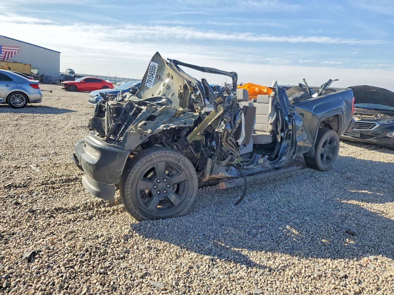 Salvage GMC Sierra Image