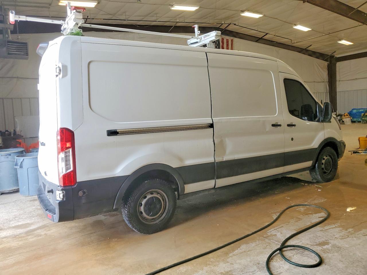 Ford Transit T-150