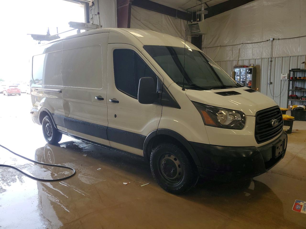 Ford Transit T-150