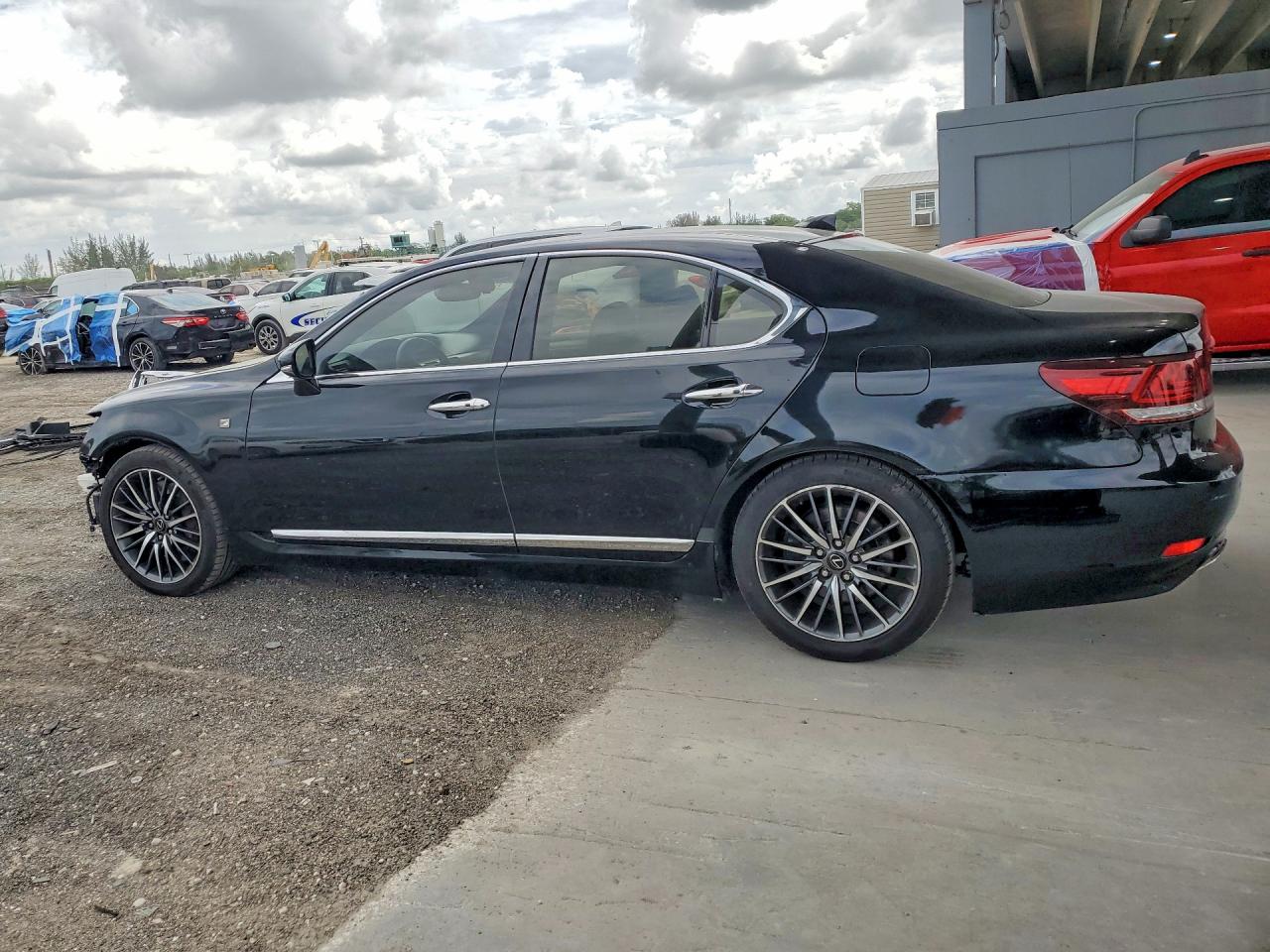 Lexus LS 460