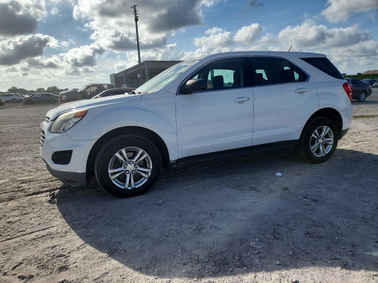 Salvage Chevrolet Equinox Image