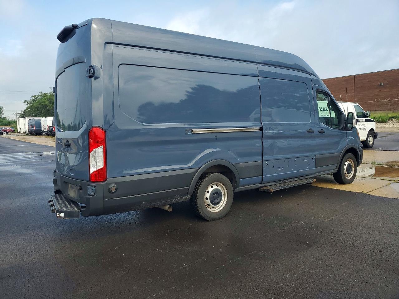 Ford Transit T-250