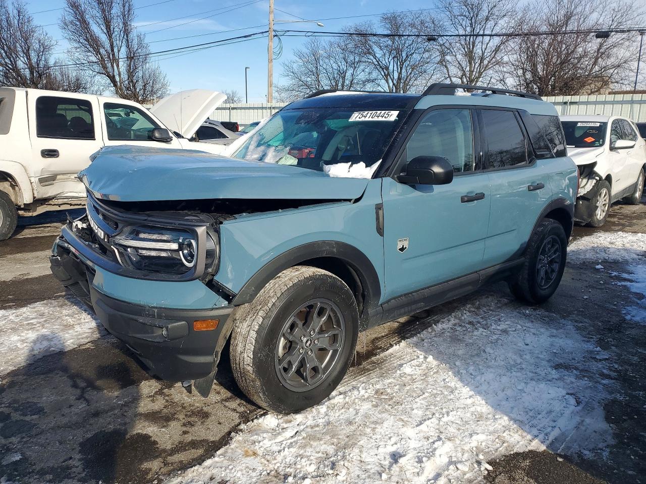 Salvage Ford Bronco Image