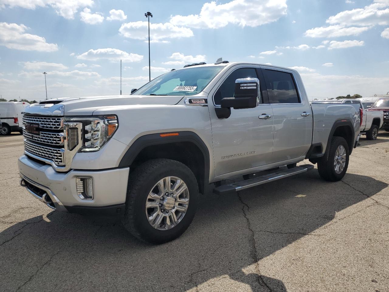 Salvage GMC Sierra Image