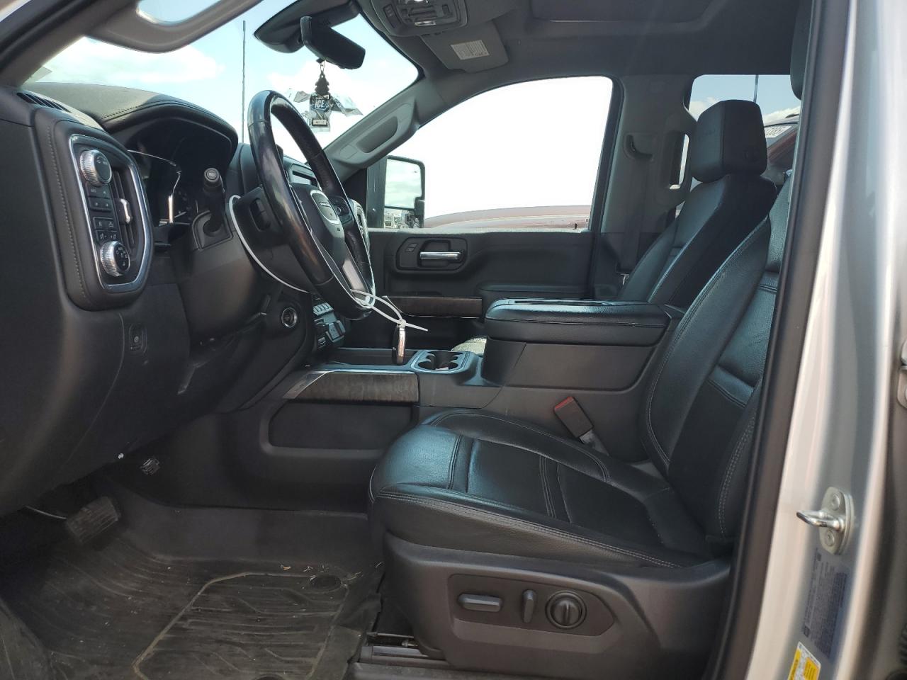 GMC Sierra K2500 Denali