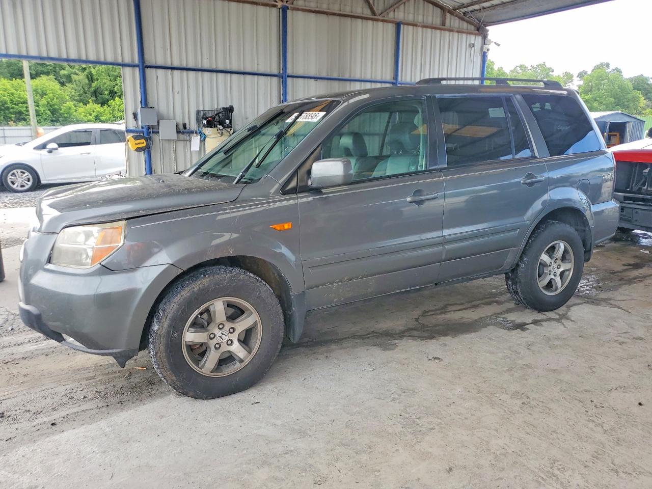 Salvage Honda Pilot Image