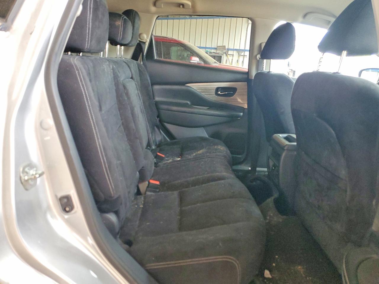 Nissan Murano S