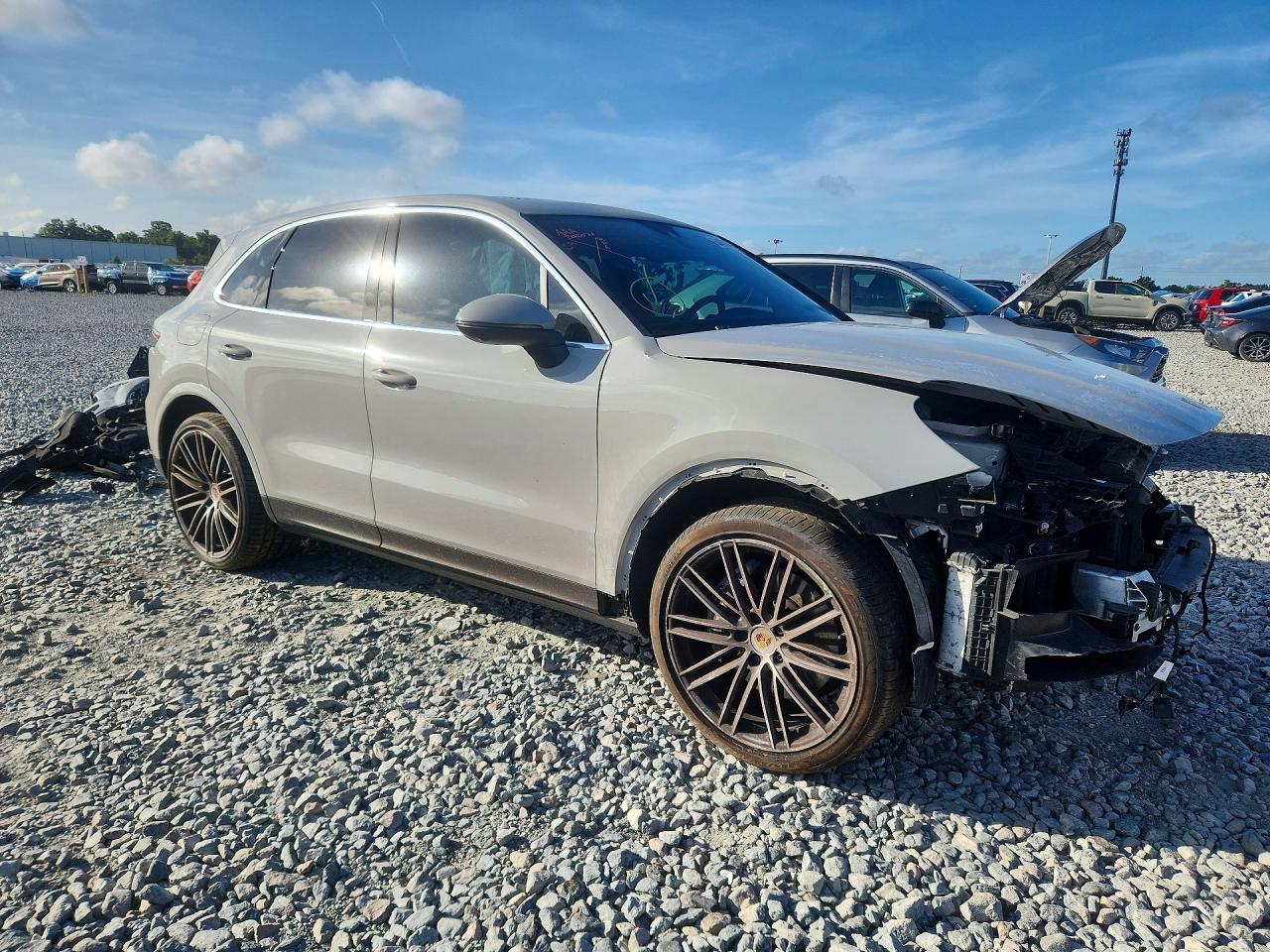 Porsche Cayenne Base