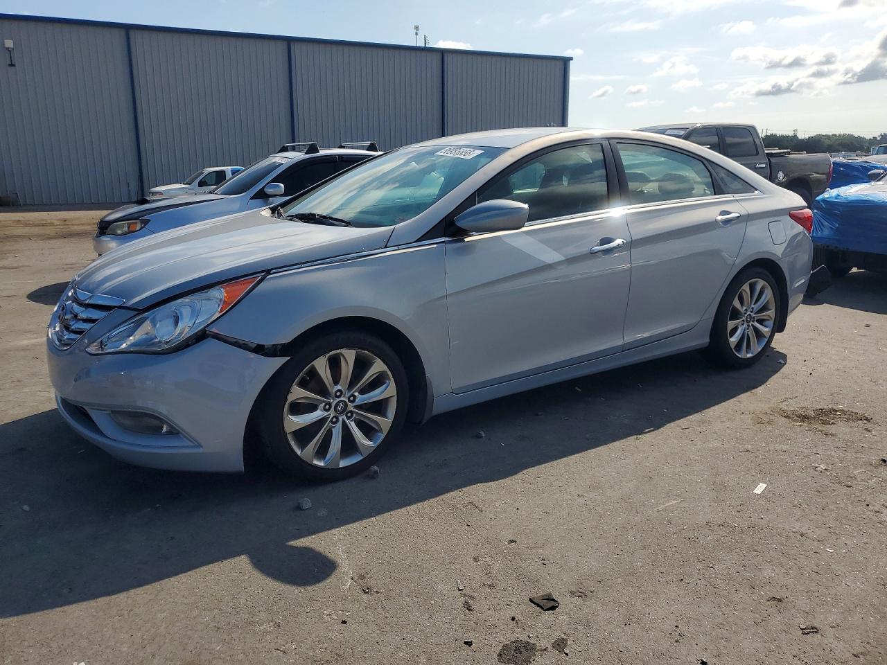 Salvage Hyundai SONATA Image