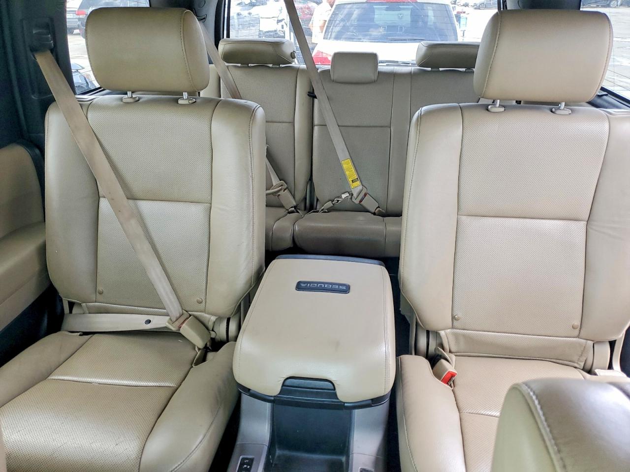 Toyota Sequoia Platinum