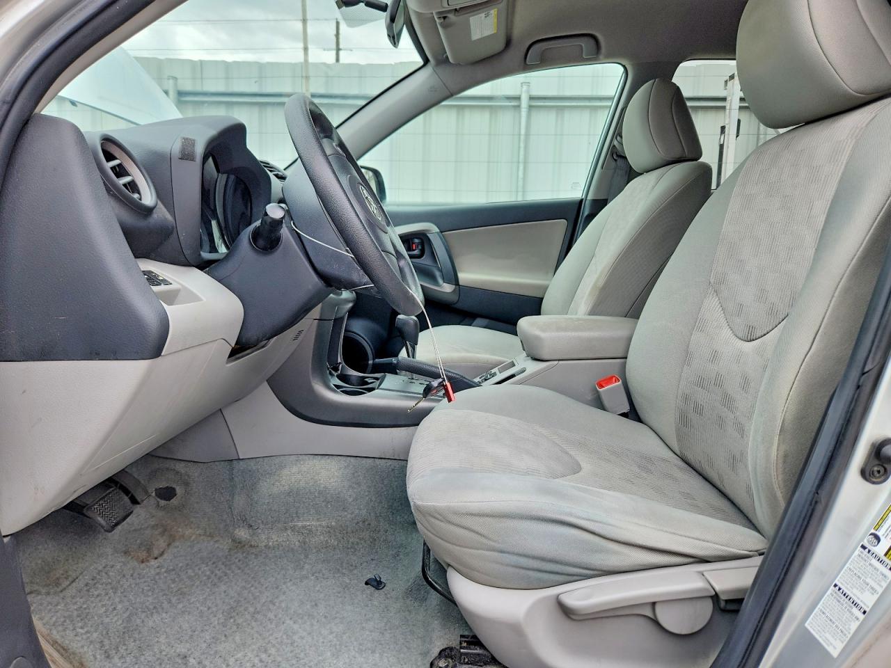 Toyota RAV4 Base