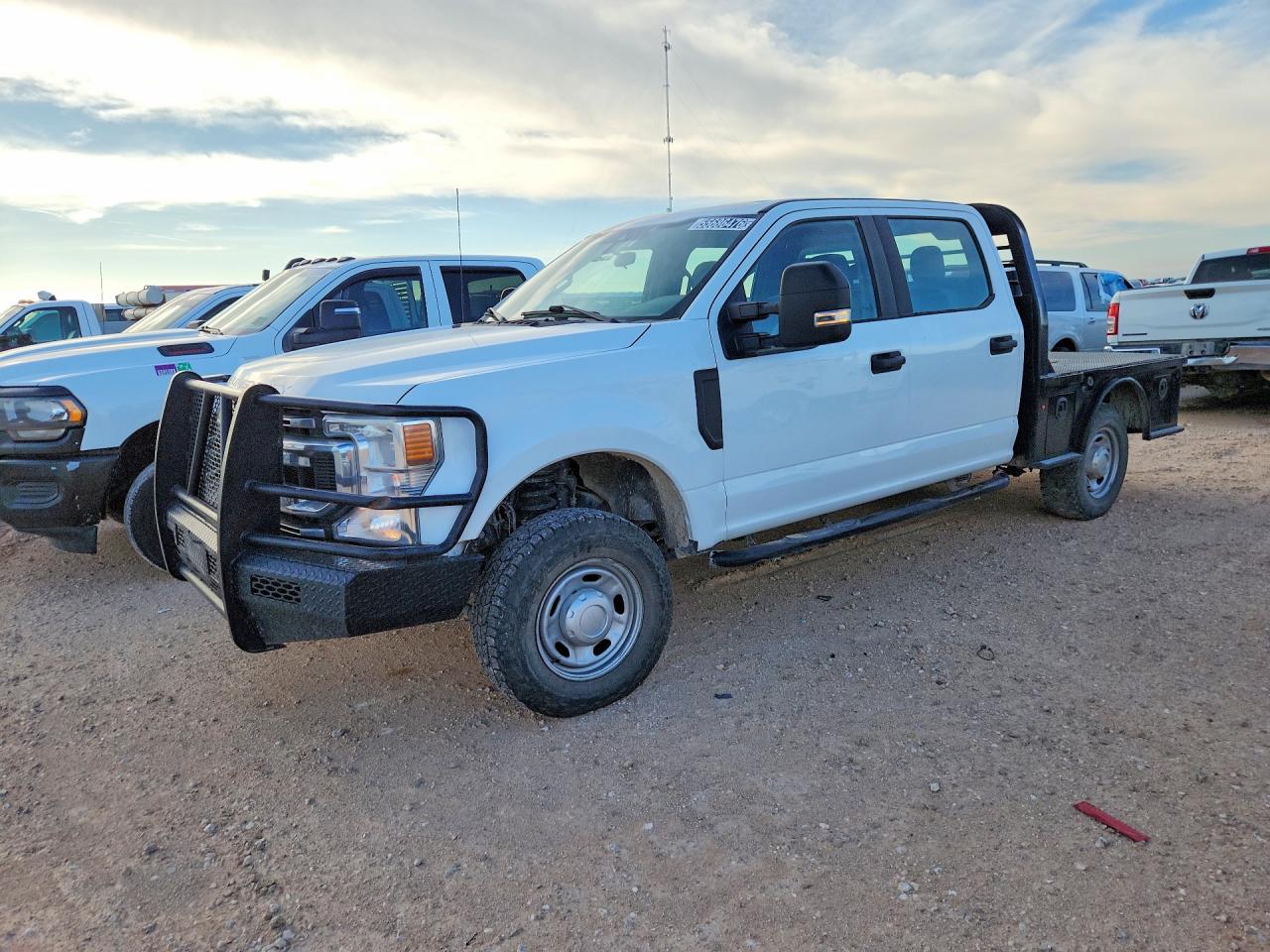 Salvage Ford F-350 Image