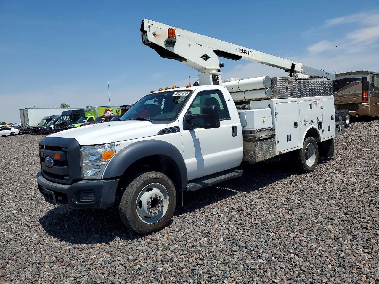 Salvage Ford F-450 Image