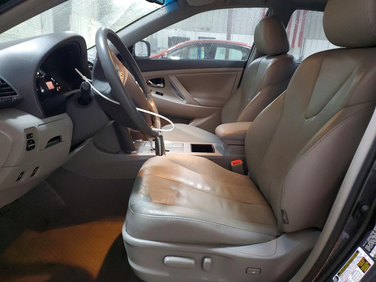 Toyota Camry Hybrid