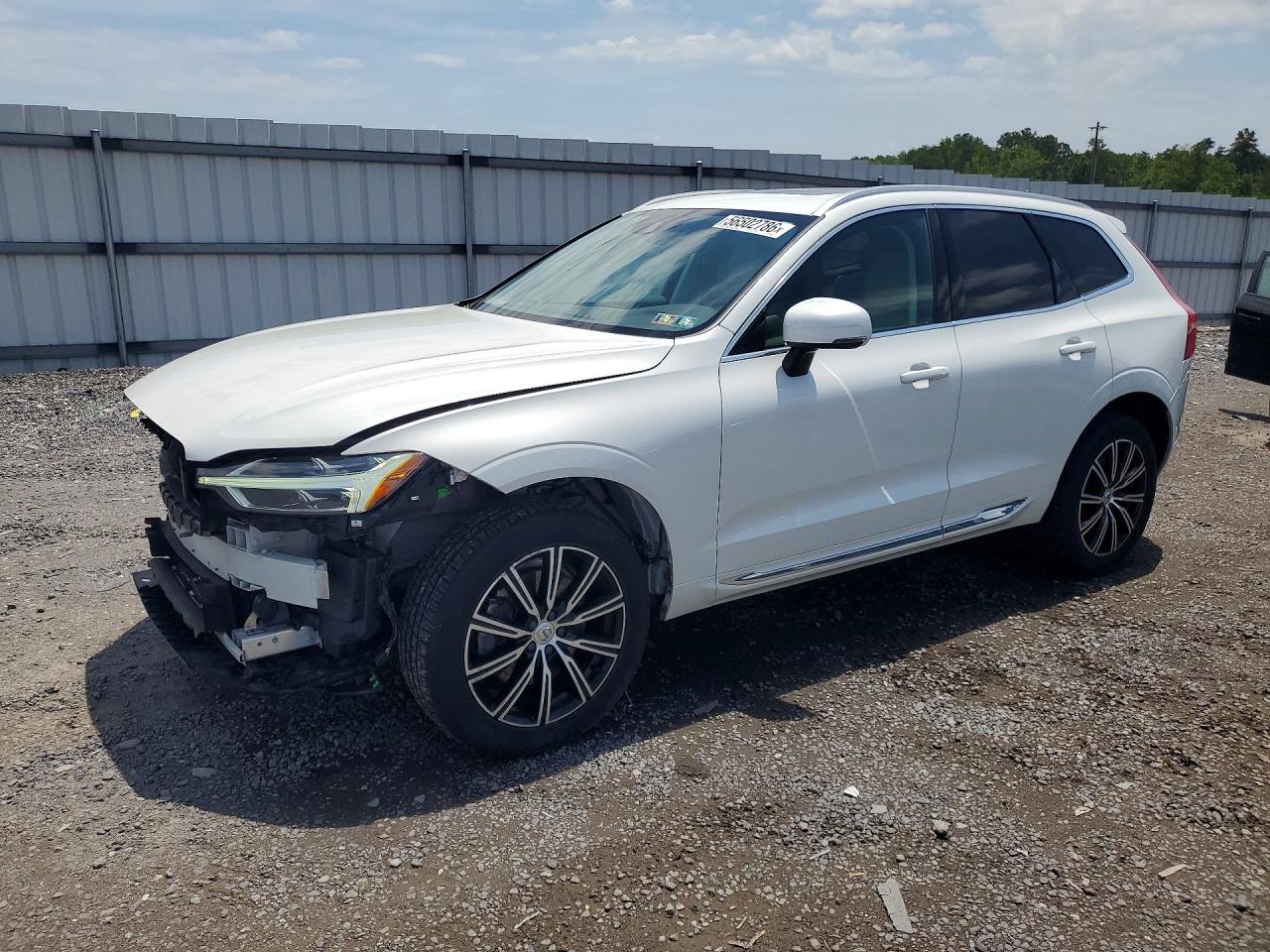 Salvage Volvo XC60 Image