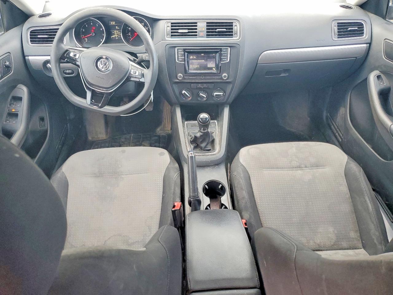 Volkswagen Jetta S