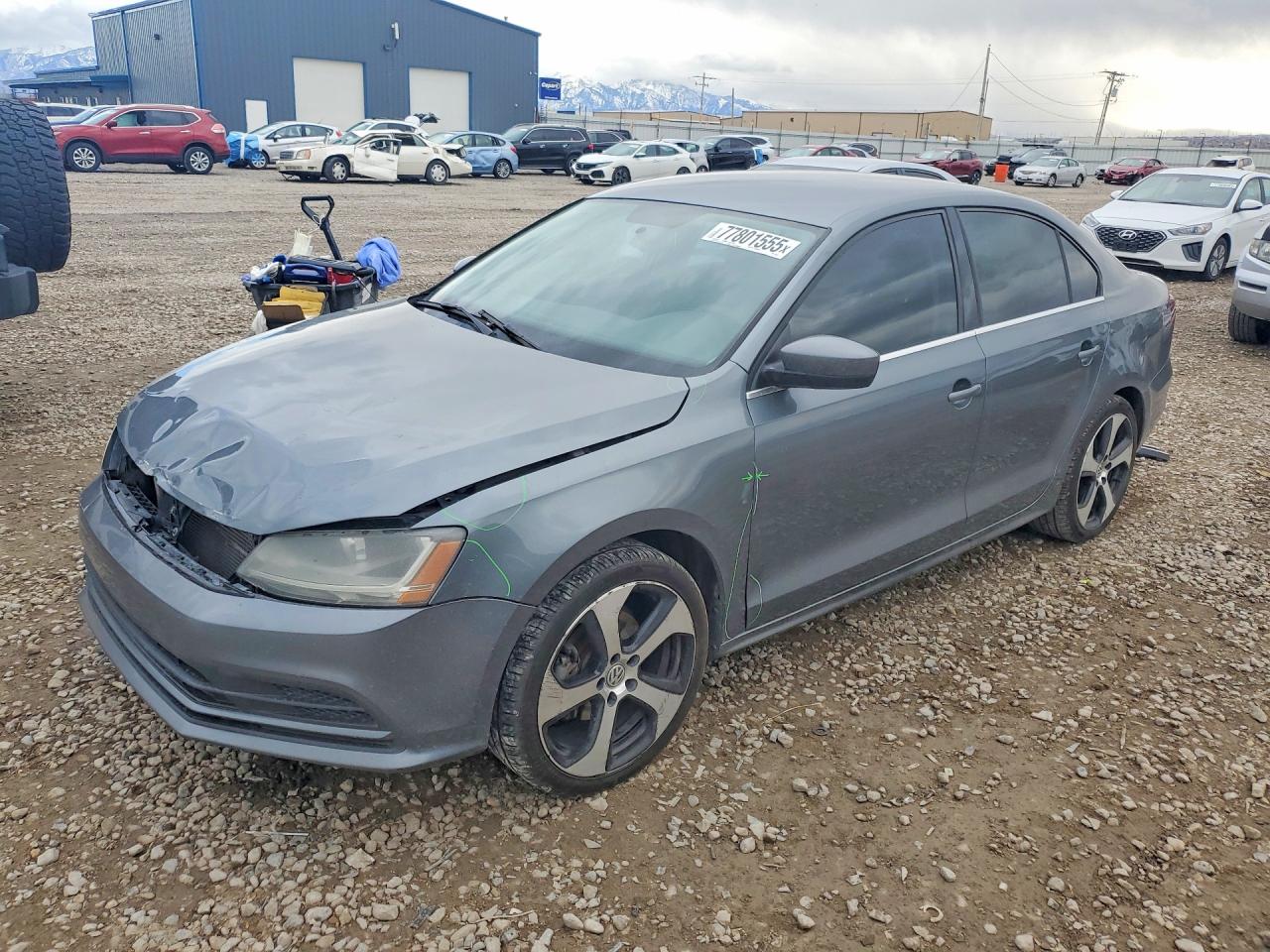 Salvage Volkswagen Jetta Image