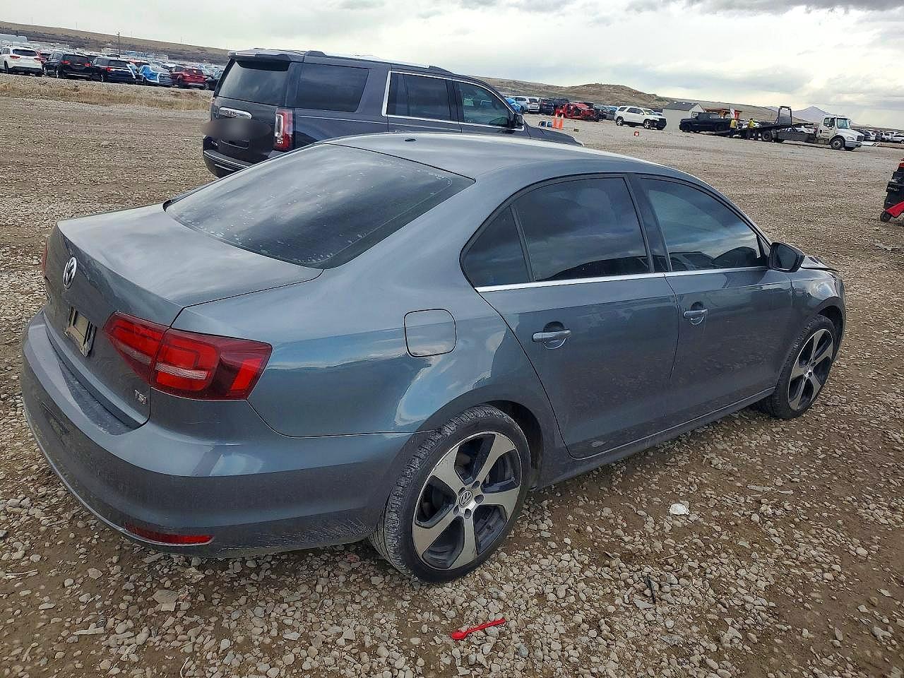 Volkswagen Jetta S