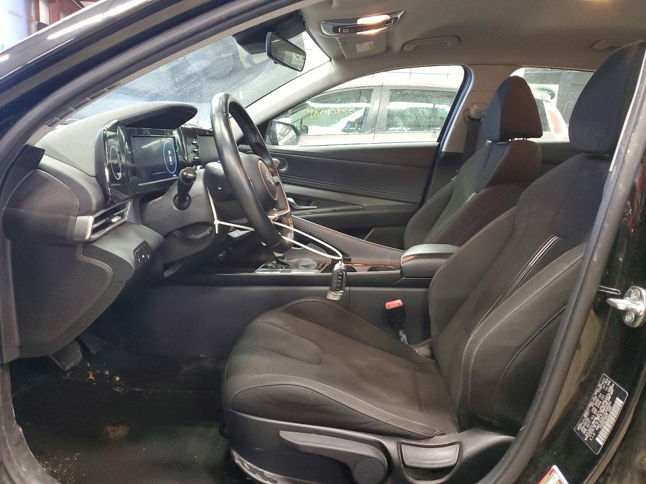 Hyundai ELANTRA Sel