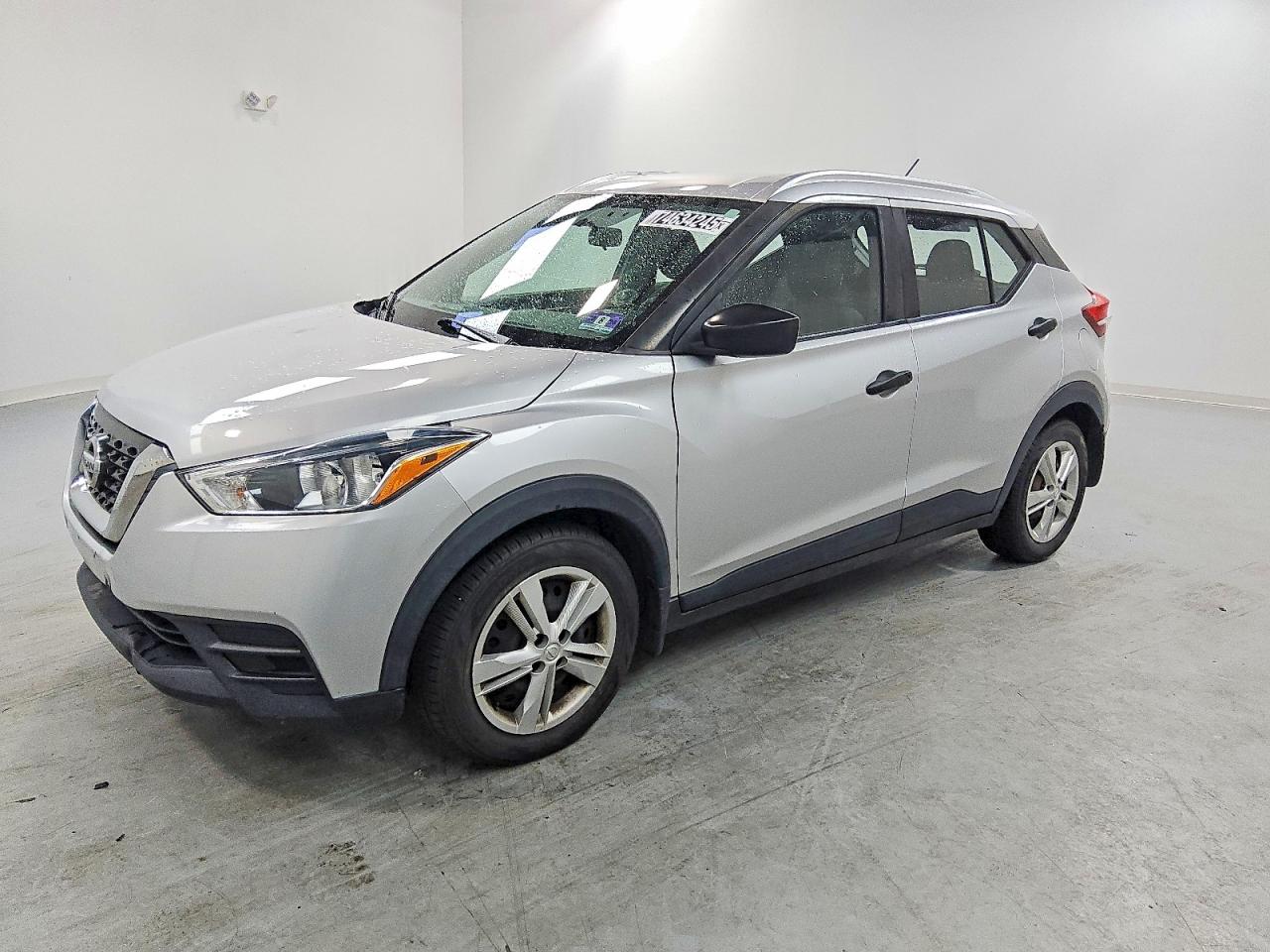 Salvage Nissan Kicks Image