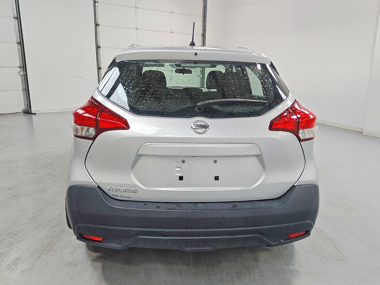 Nissan Kicks S