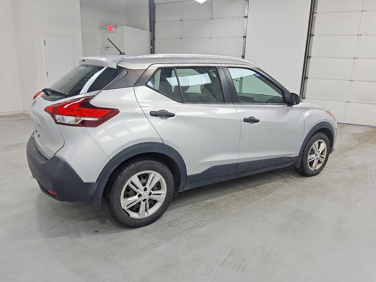 Nissan Kicks S